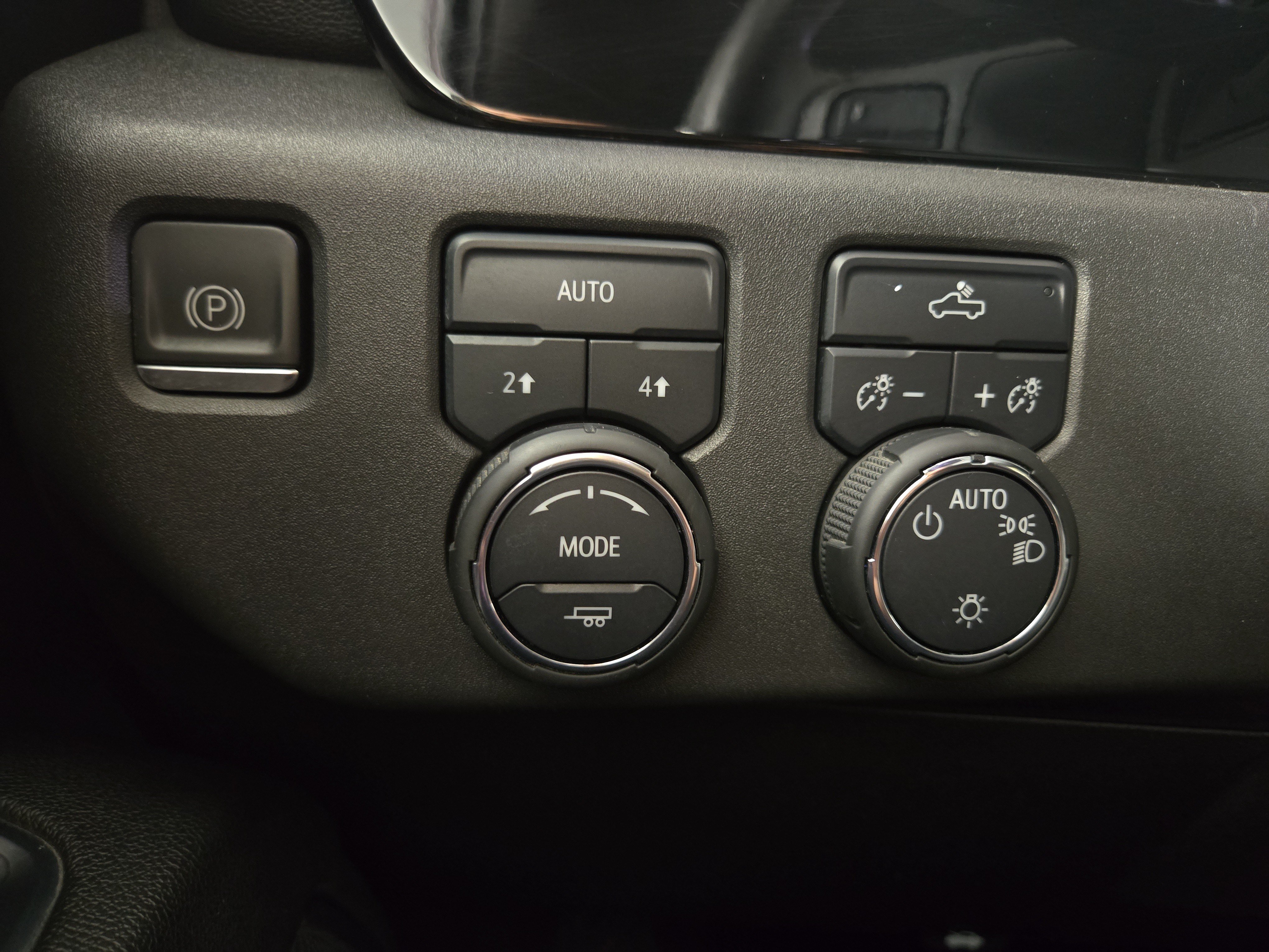 Certified 2023 Chevrolet Silverado 1500 LT AWD/4WD image 25