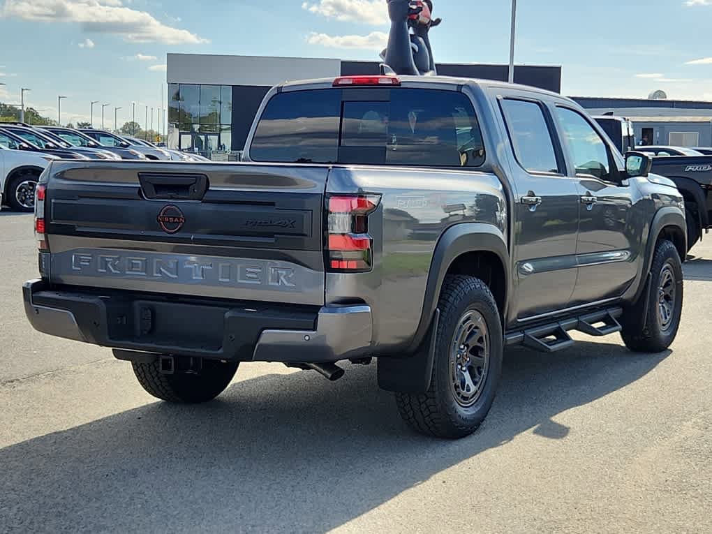 New 2026 Nissan Frontier PRO-4X w/ Pro-4x Convenience Package image 3