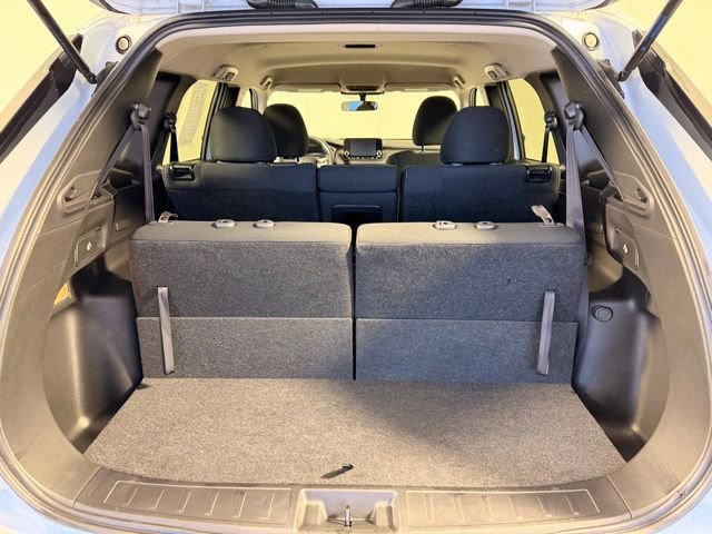 Used 2024 Mitsubishi Outlander ES image 10