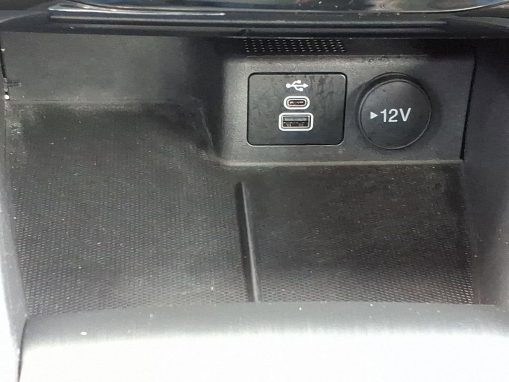 Used 2024 Ford Escape ST-Line w/ Tech Pack #1 image 18