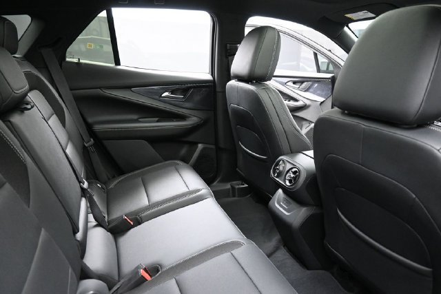 Used 2024 Chevrolet Blazer EV LT AWD/4WD image 31