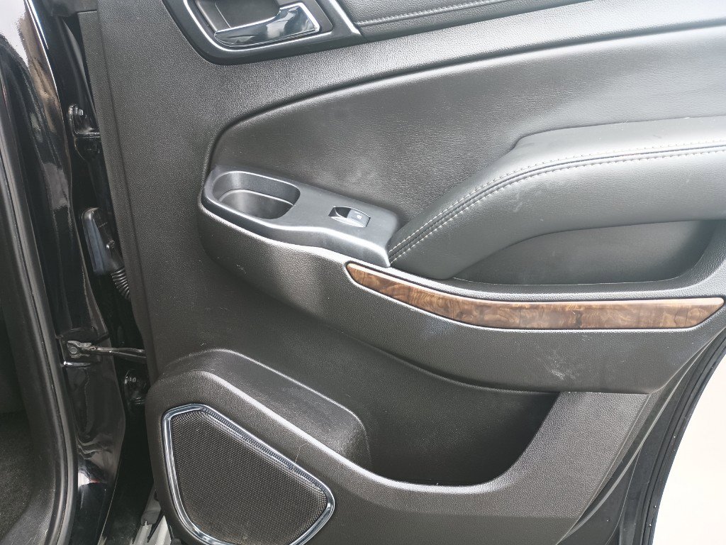 Used 2017 Chevrolet Tahoe LS w/ All-Season Package image 30