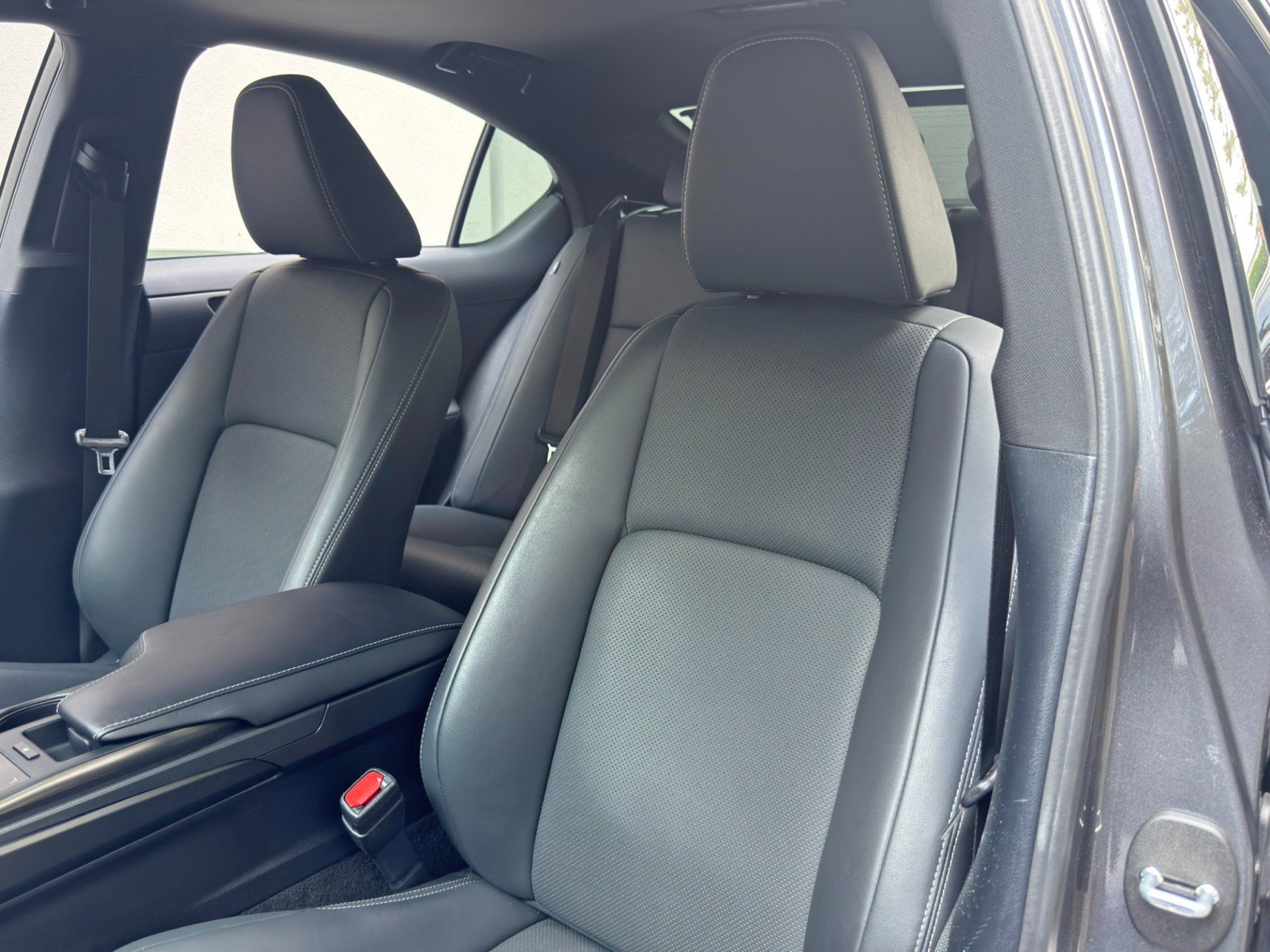 Used 2023 Lexus IS 300 w/ Premium Package RWD image 38