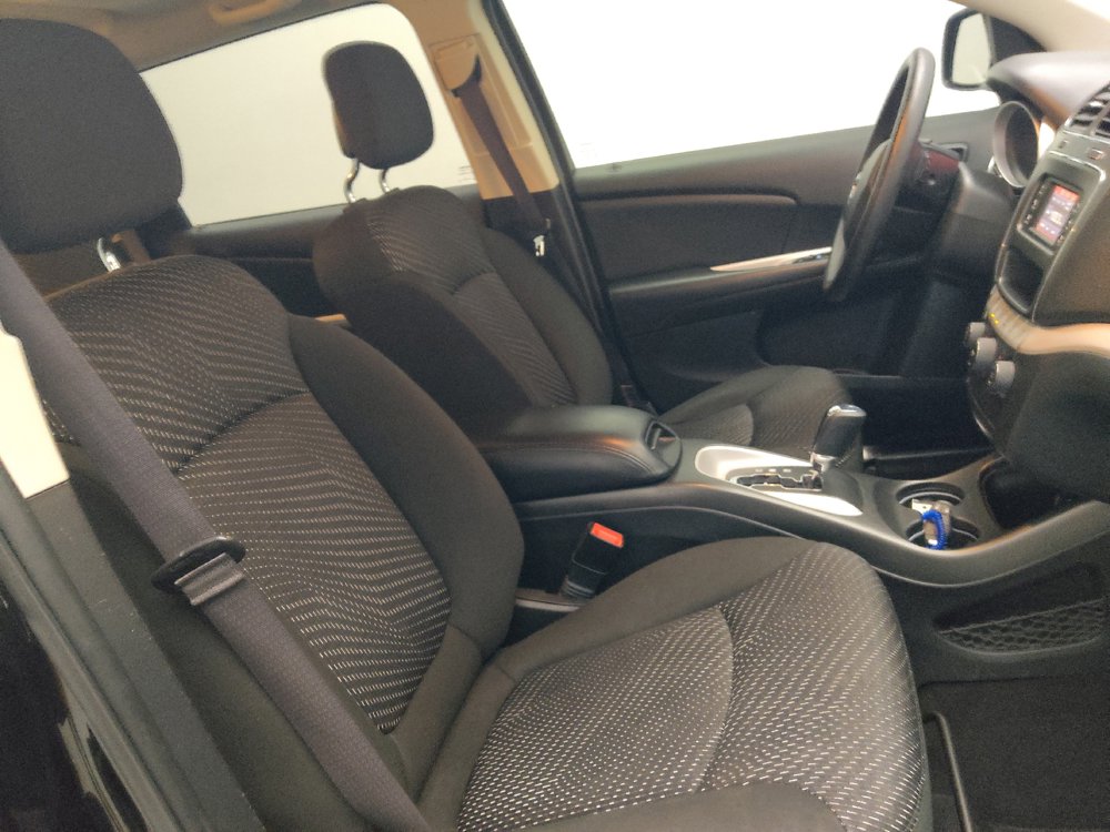 Used 2020 Dodge Journey SE FWD image 21