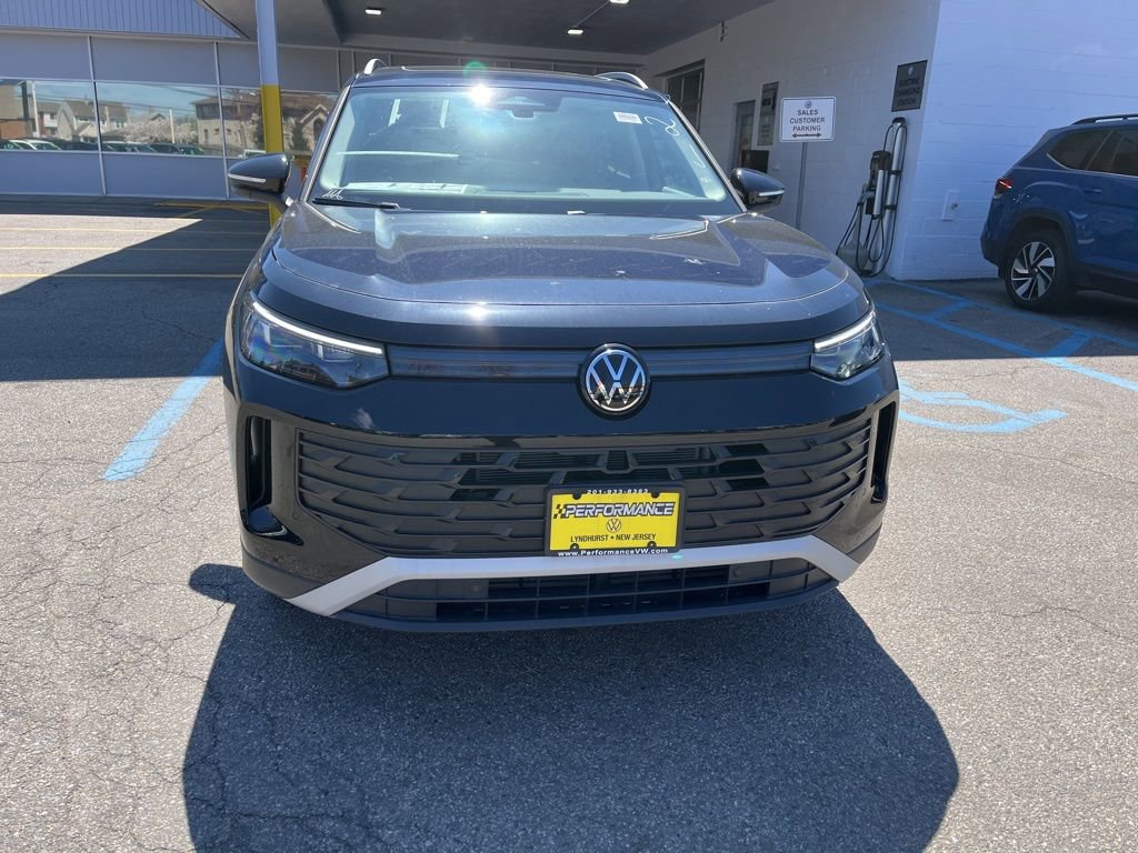 New 2025 Volkswagen Tiguan SE image 4