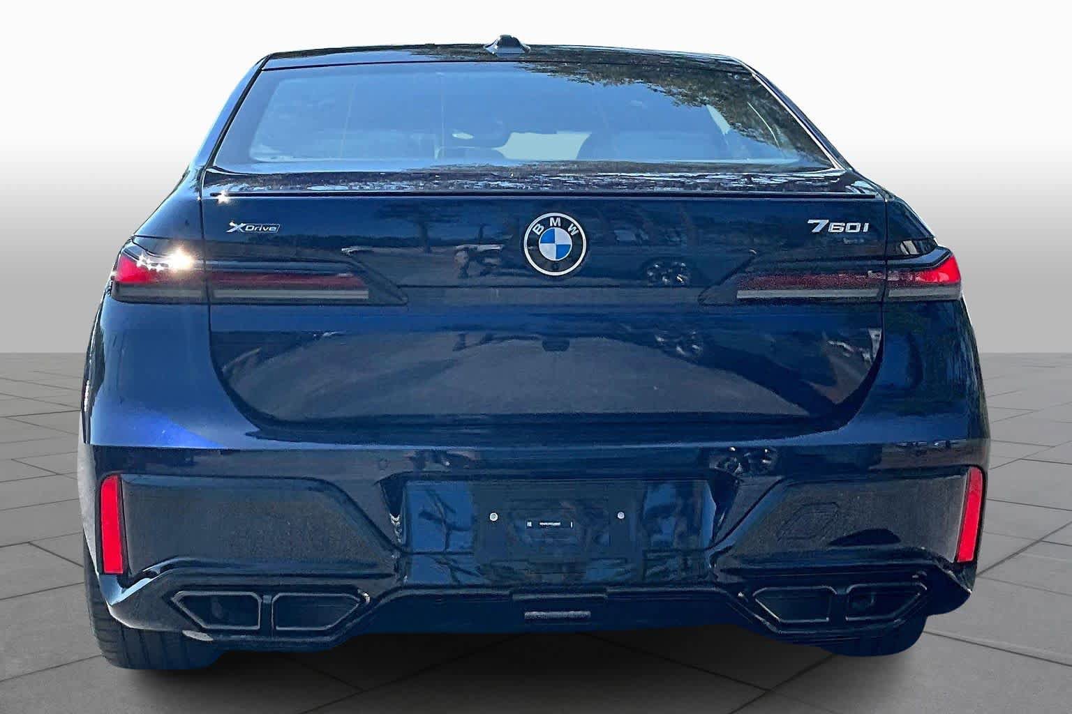 New 2026 BMW 760i xDrive w/ Executive Package image 4
