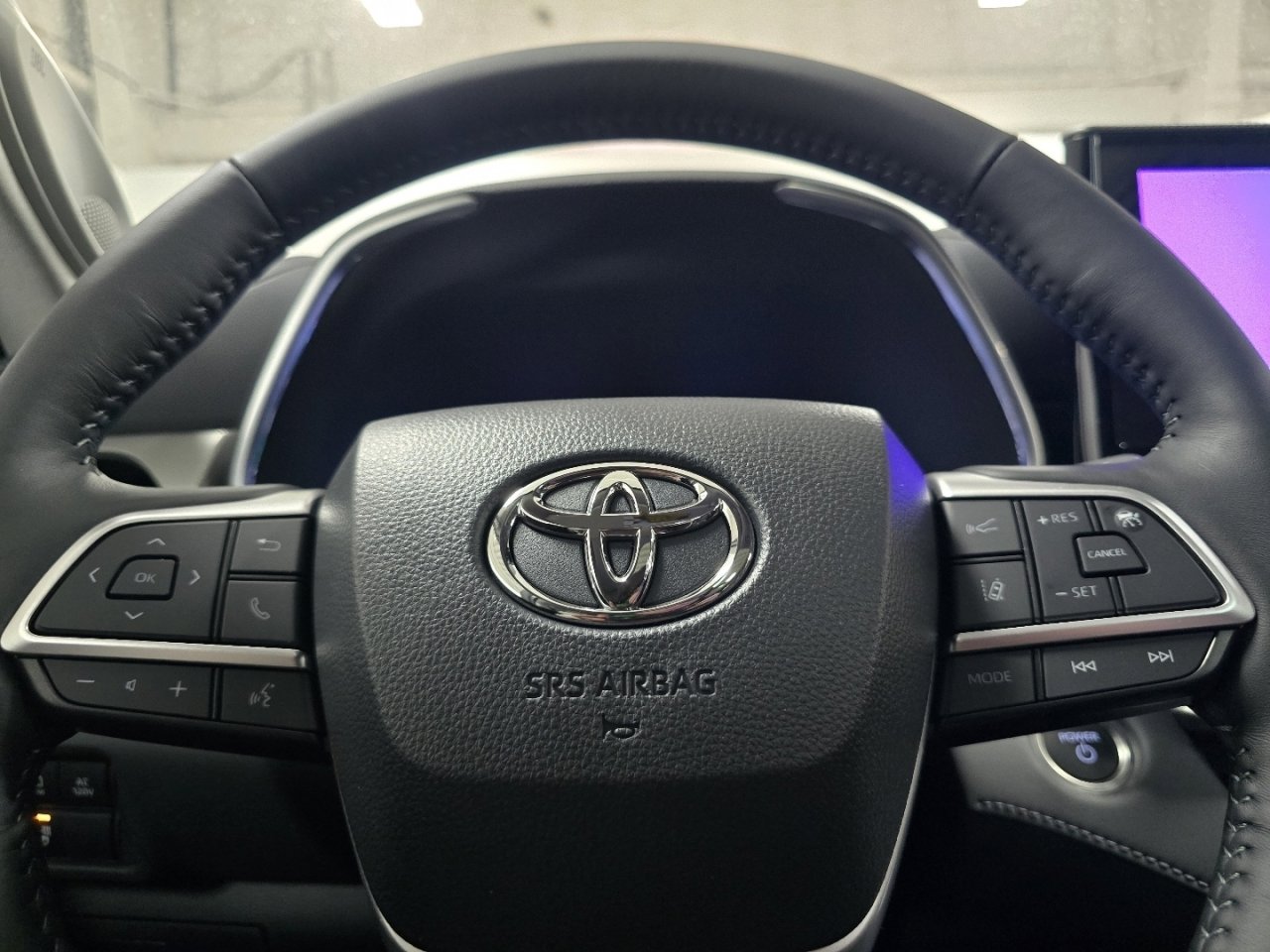 New 2026 Toyota Highlander Platinum image 28