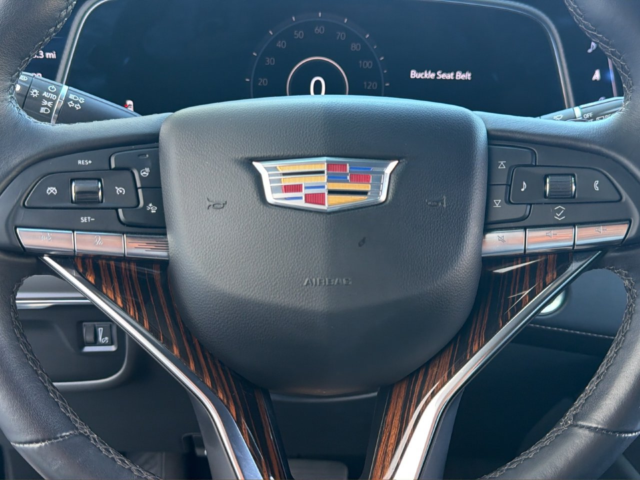 Used 2023 Cadillac Escalade Luxury RWD image 22