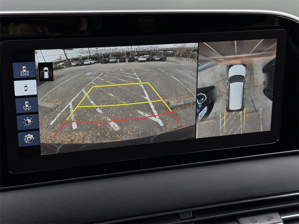 Used 2021 Hyundai Palisade Limited w/ Cargo Package image 17