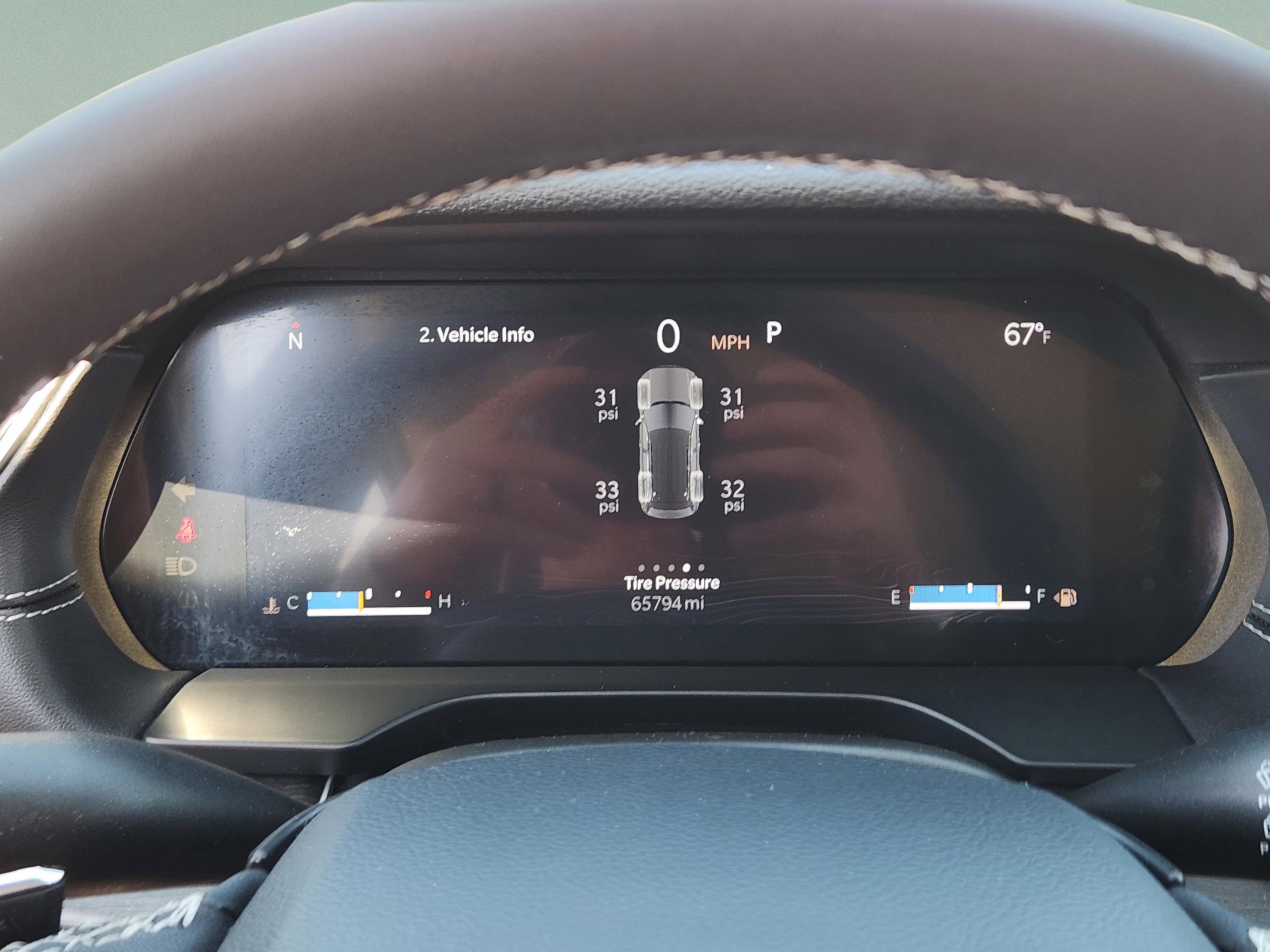 Used 2023 Jeep Grand Cherokee Limited w/ Black Appearance Package image 8