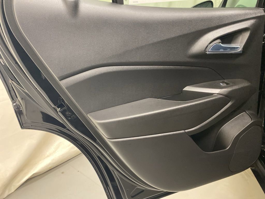 New 2026 Chevrolet Trax LT w/ Driver Confidence Package image 12