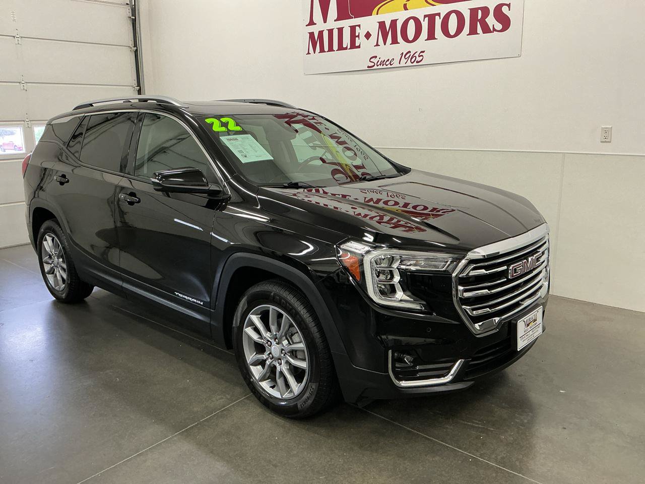 Used 2022 GMC Terrain SLT w/ Infotainment Package II