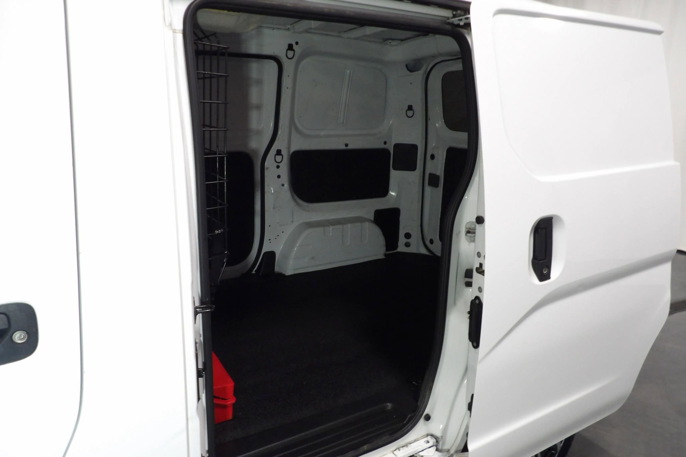 Used 2021 Nissan NV200 SV w/ Back Door Glass Package image 11