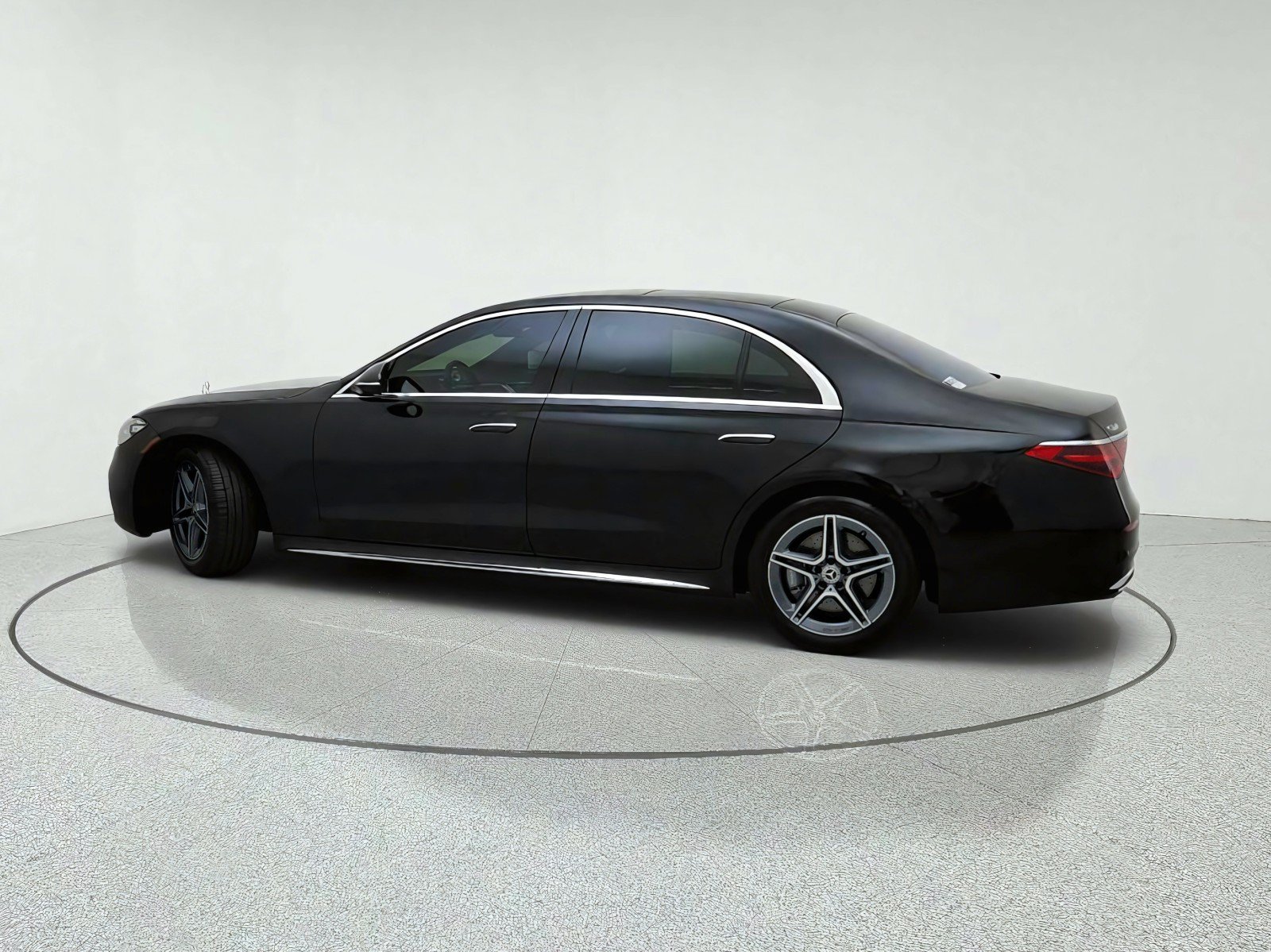 Used 2024 Mercedes-Benz S 580 4MATIC Sedan image 13