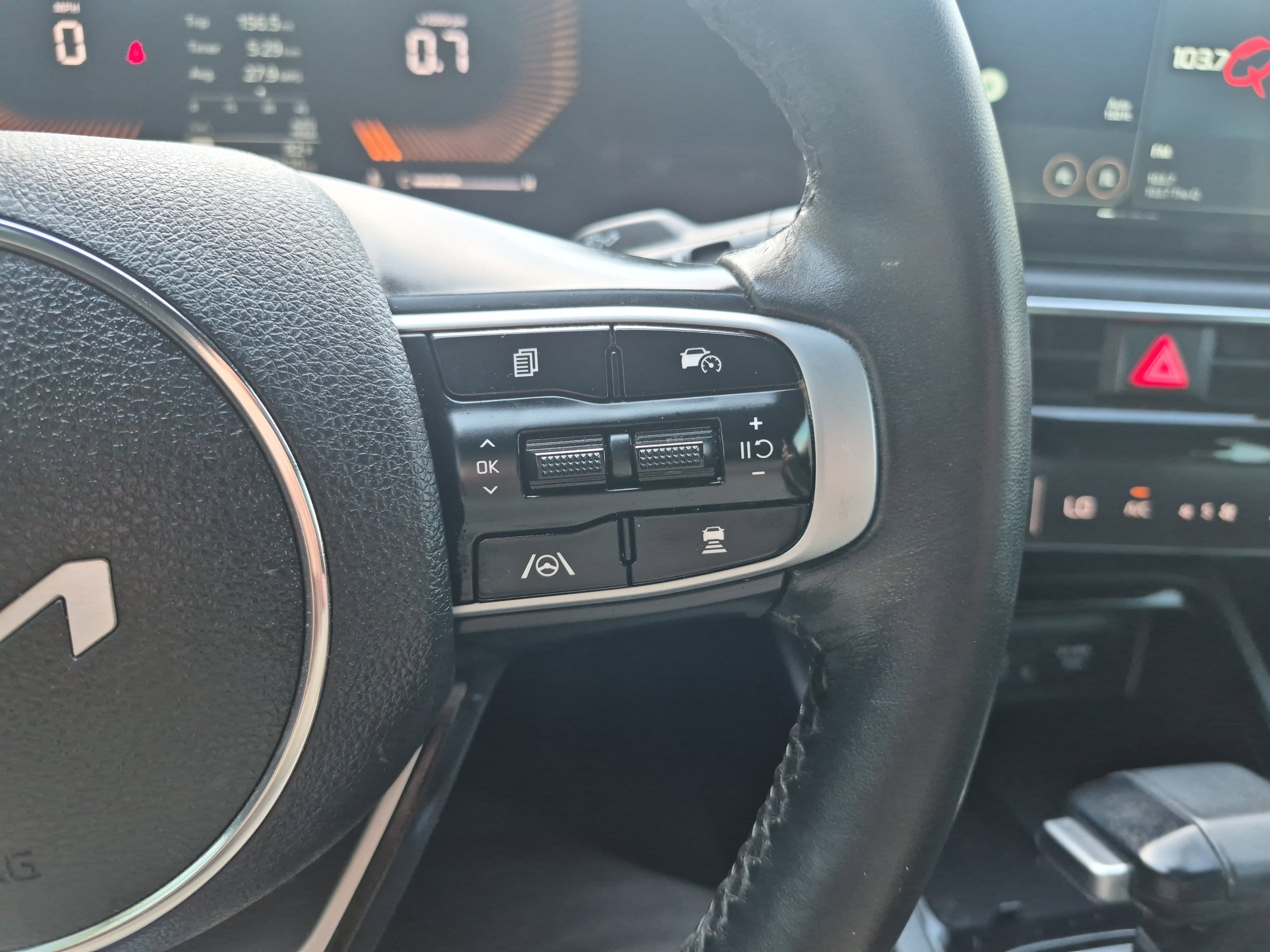 Used 2025 Kia K5 GT-Line w/ GT-Line Premium Package image 23