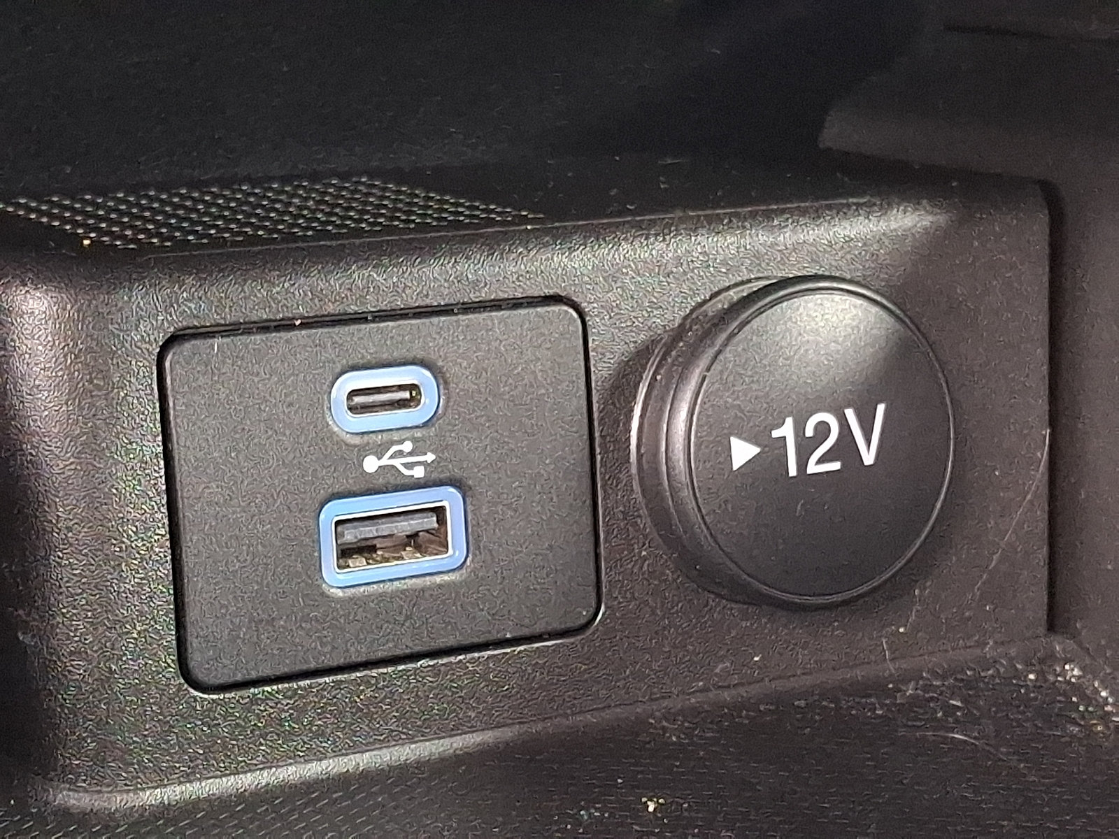 Certified 2023 Ford Escape Active AWD/4WD image 25
