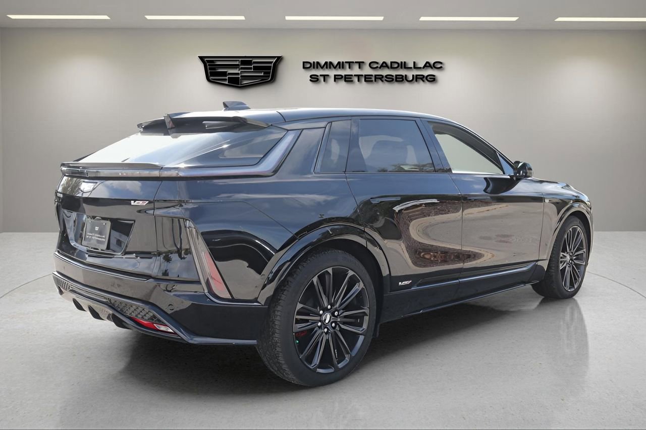 New 2026 Cadillac Lyriq V image 5