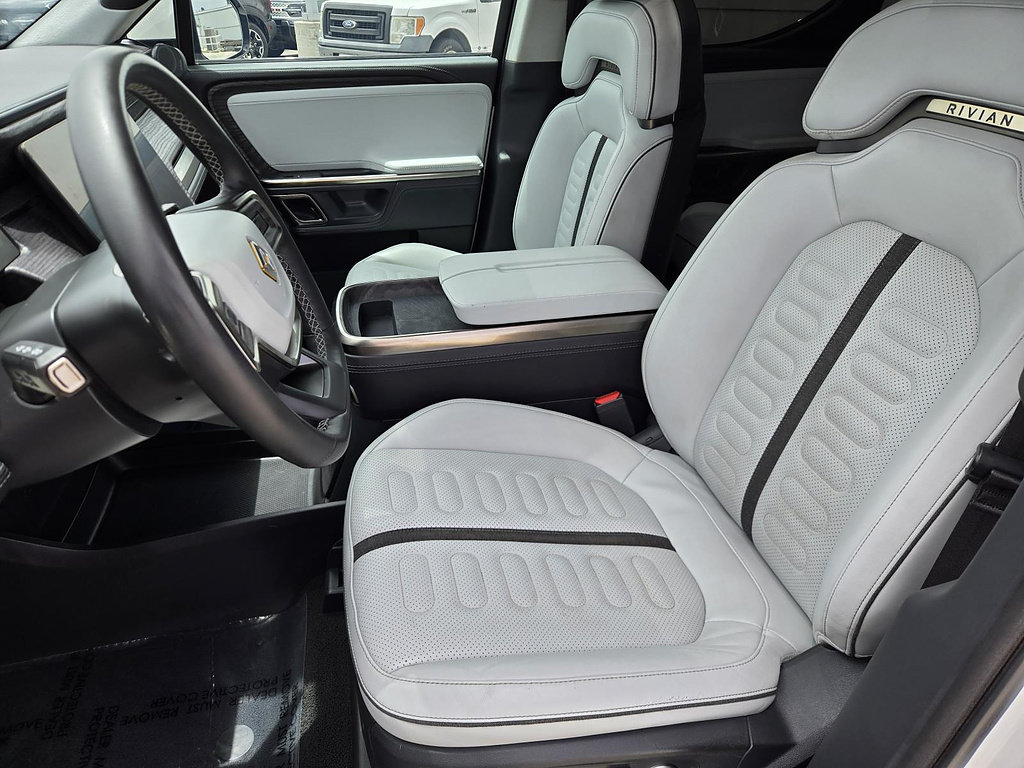 Used 2022 Rivian R1T Adventure AWD/4WD image 17