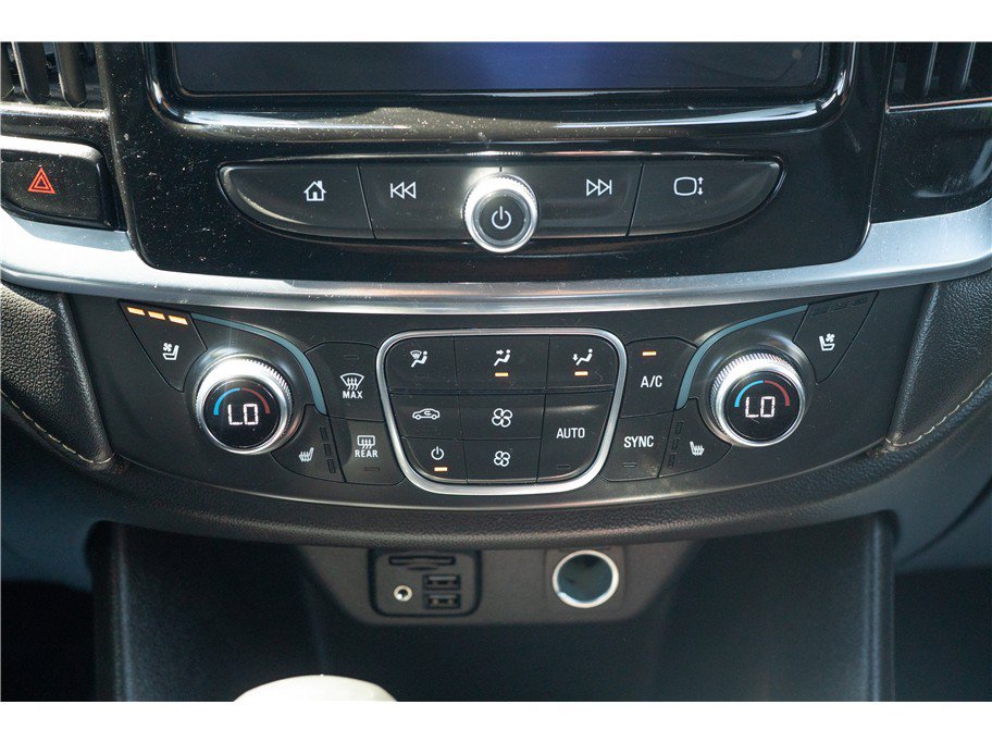 Used 2023 Chevrolet Traverse Premier w/ Redline Edition AWD/4WD image 28