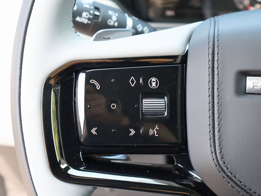 New 2026 Land Rover Range Rover Velar Dynamic SE image 31