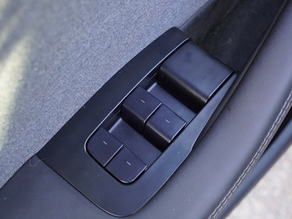 Used 2024 Tesla Model 3 Standard Range image 10