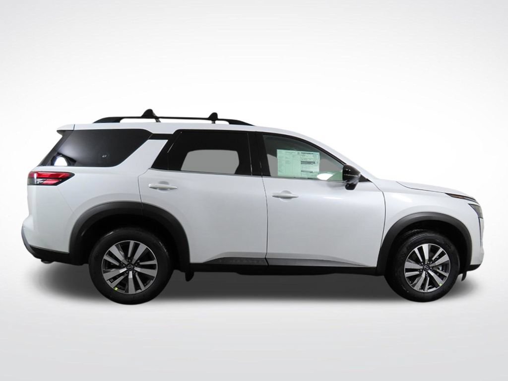 New 2026 Nissan Pathfinder SL w/ Cargo Package AWD/4WD image 6