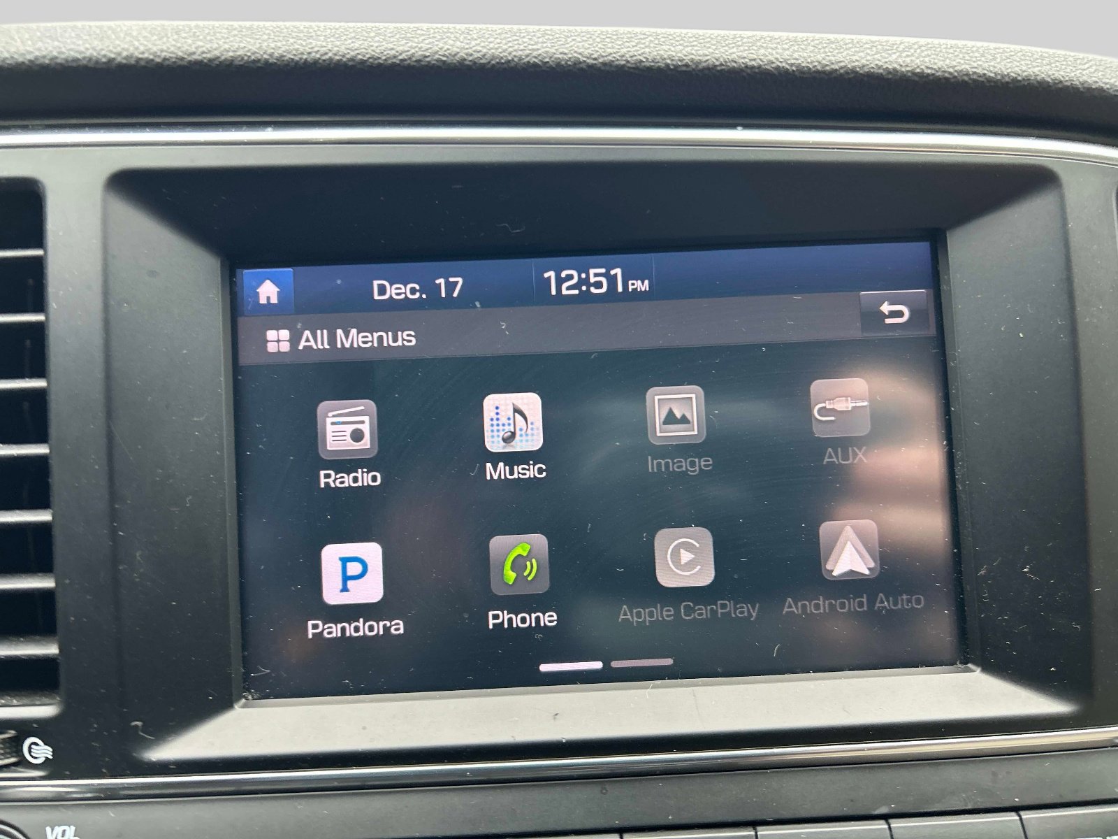 Used 2017 Hyundai Elantra SE image 26