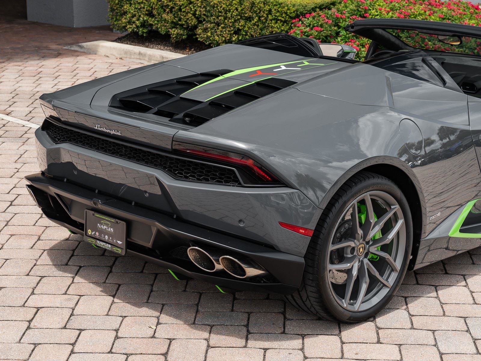 Used 2016 Lamborghini Huracan LP 610-4 AWD/4WD image 3