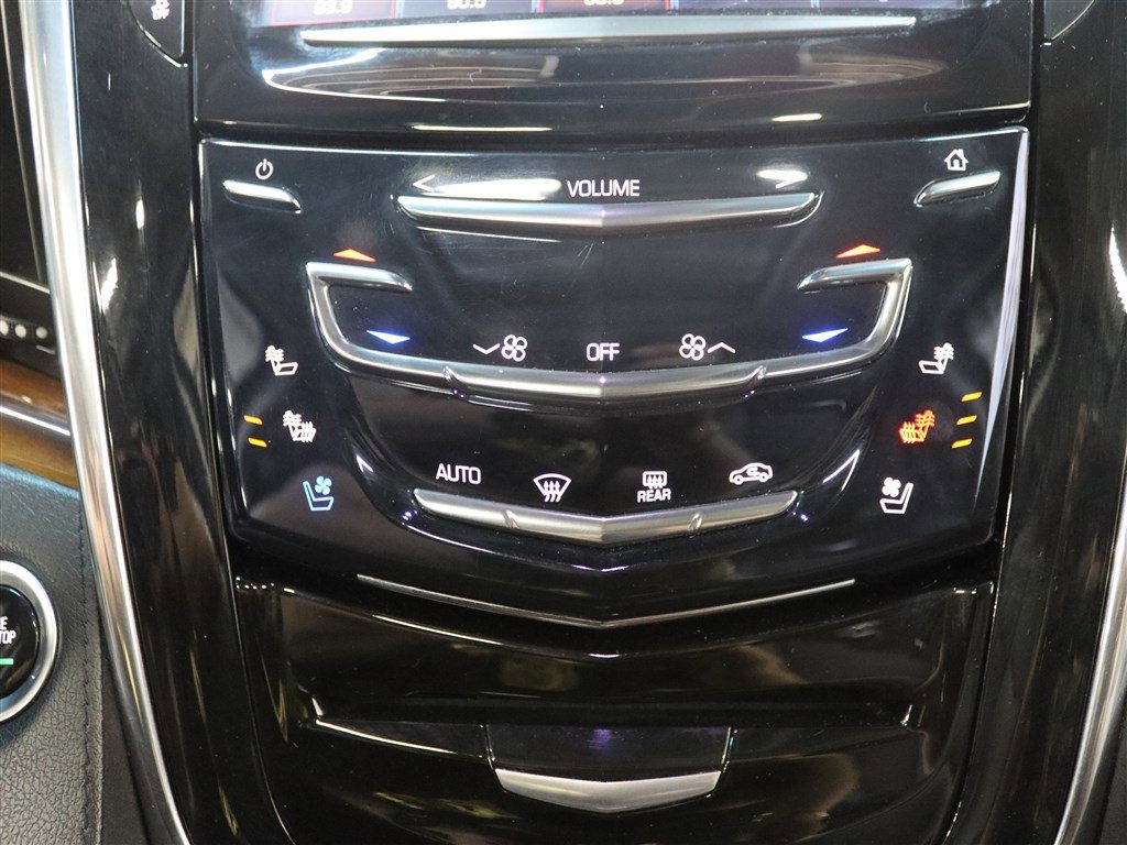 Used 2018 Cadillac Escalade ESV Luxury AWD/4WD image 40