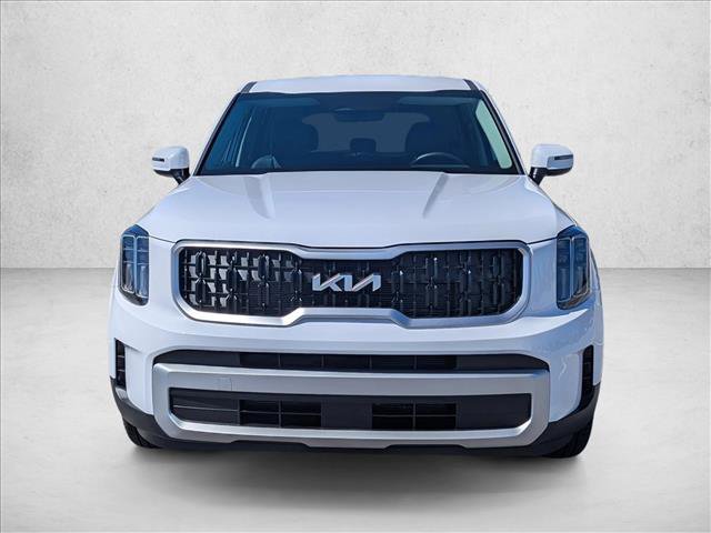 Used 2025 Kia Telluride LX image 2