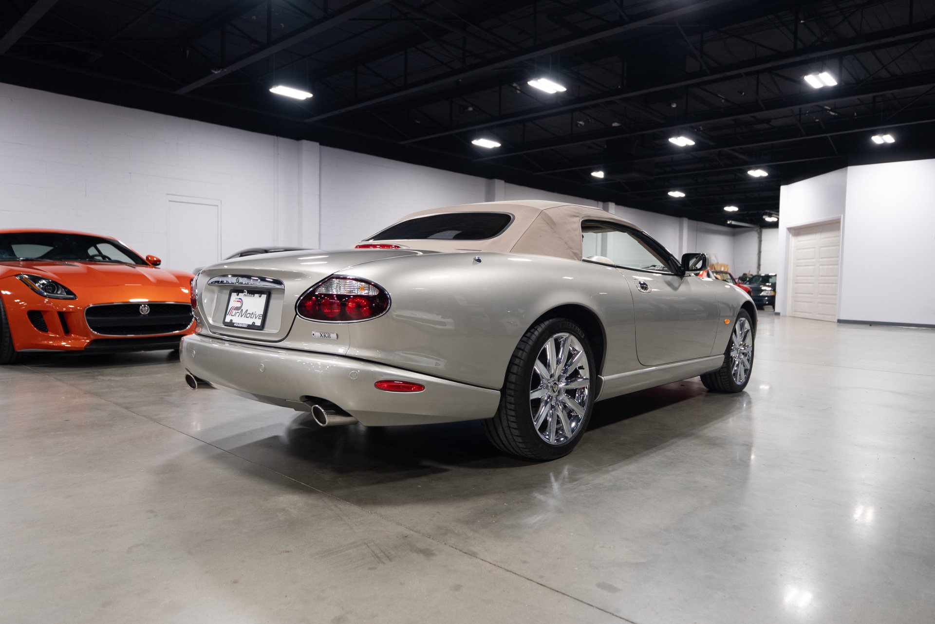 Used 2006 Jaguar XK8 Convertible image 11