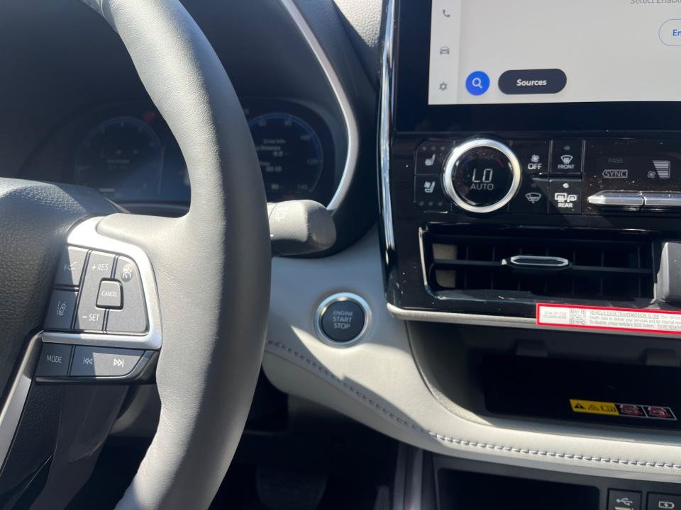 New 2026 Toyota Highlander Limited AWD/4WD image 35