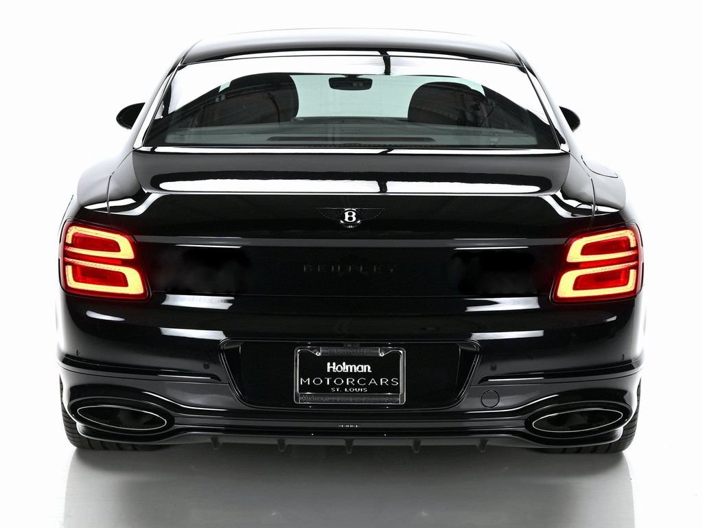Used 2025 Bentley Flying Spur Plug-In Hybrid AWD/4WD image 35