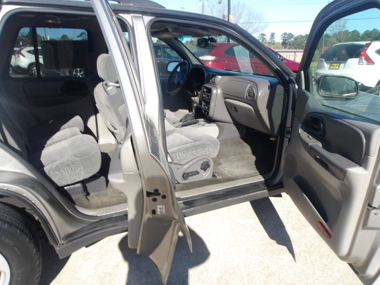 Used 2002 Chevrolet TrailBlazer LS w/ Preferred Equipment Group image 6