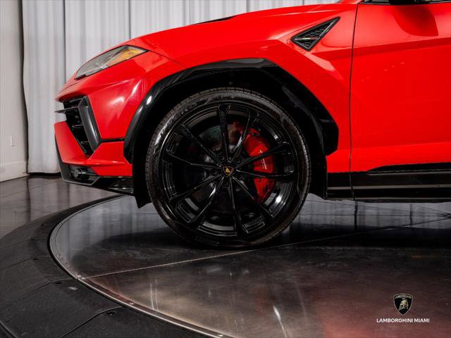 Used 2024 Lamborghini Urus S AWD/4WD image 7