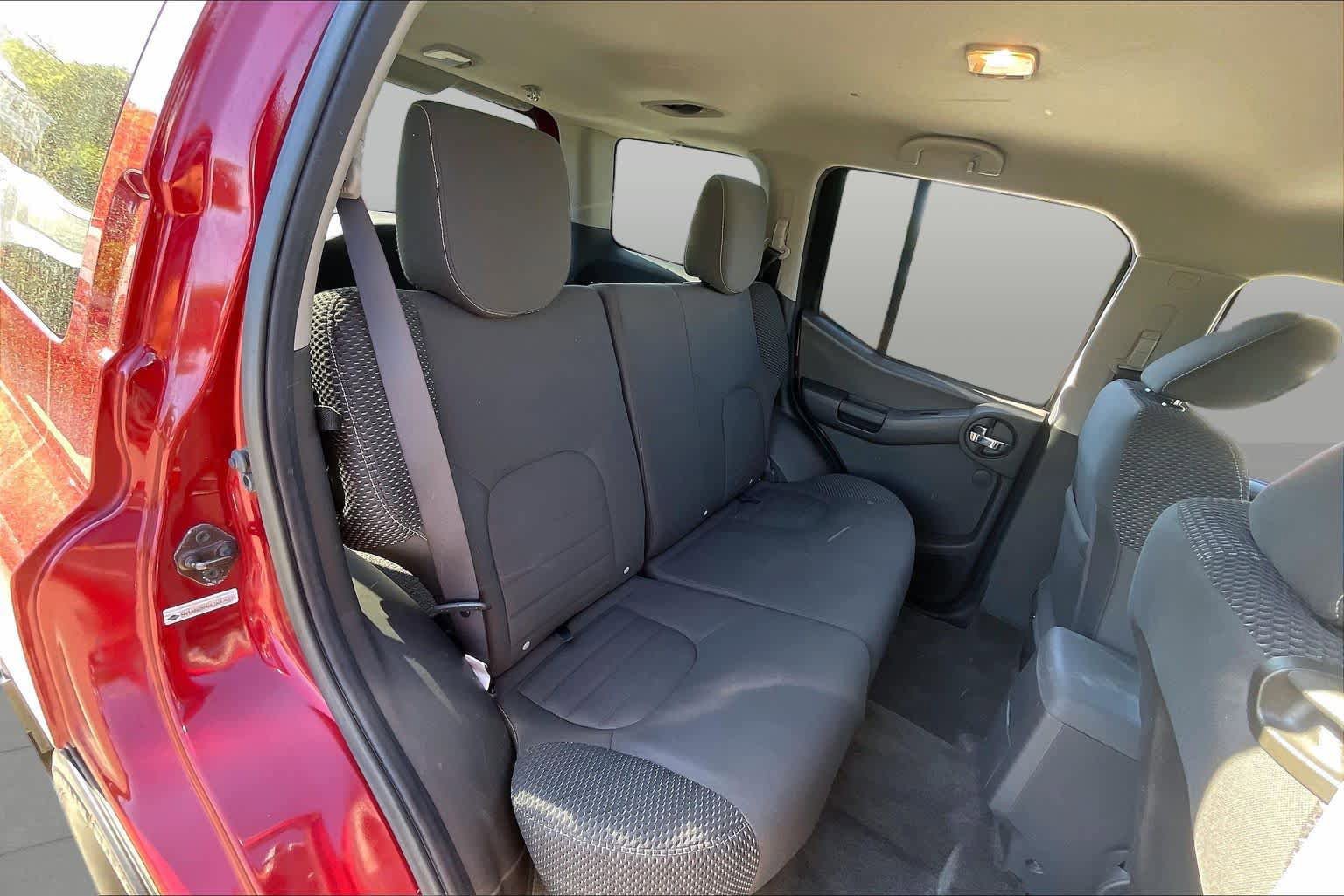 Used 2013 Nissan Xterra PRO-4X AWD/4WD image 18