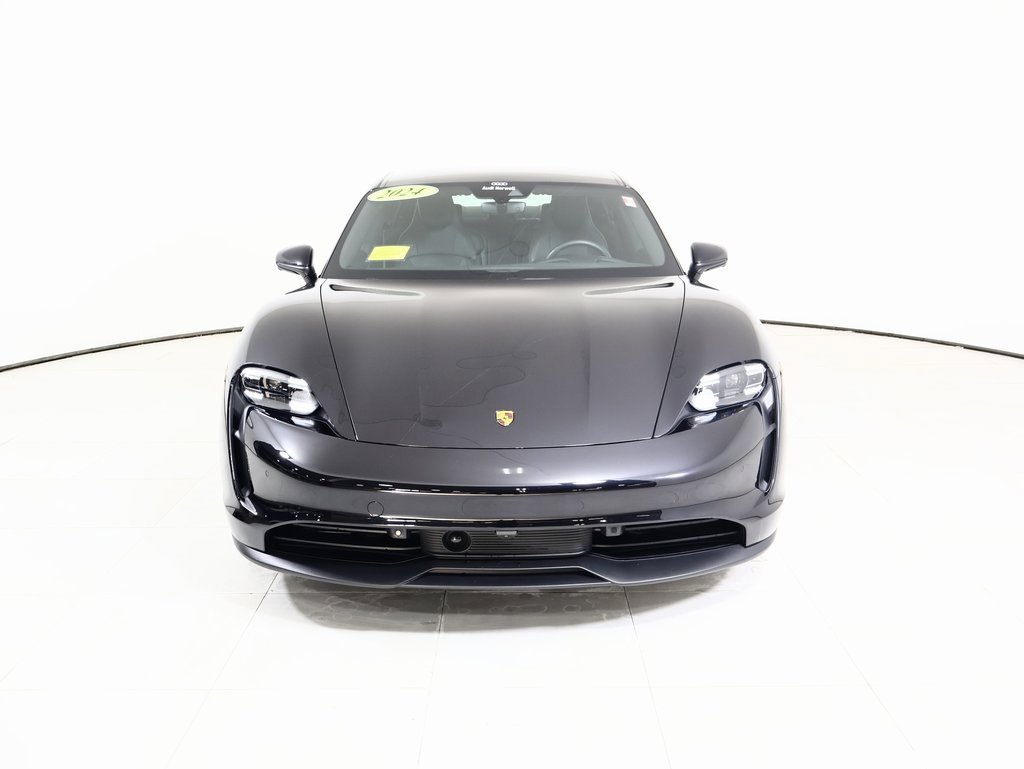 Used 2024 Porsche Taycan image 8