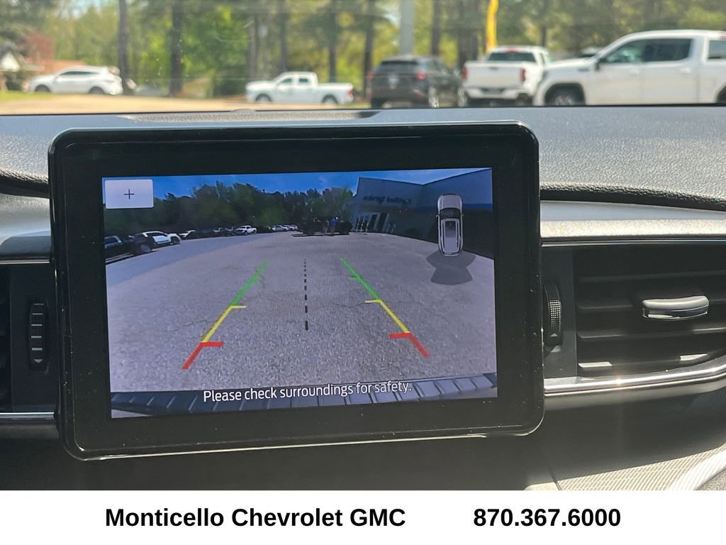 Used 2022 Ford Explorer XLT w/ Equipment Group 202A image 18