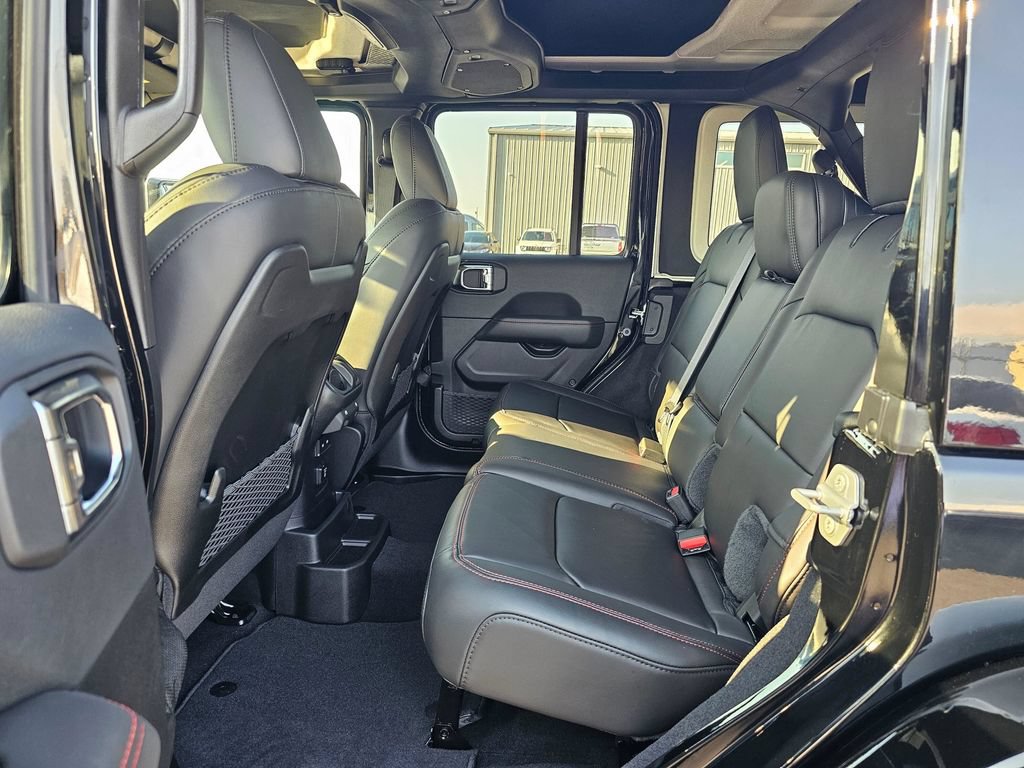 New 2025 Jeep Wrangler Unlimited Rubicon AWD/4WD image 13