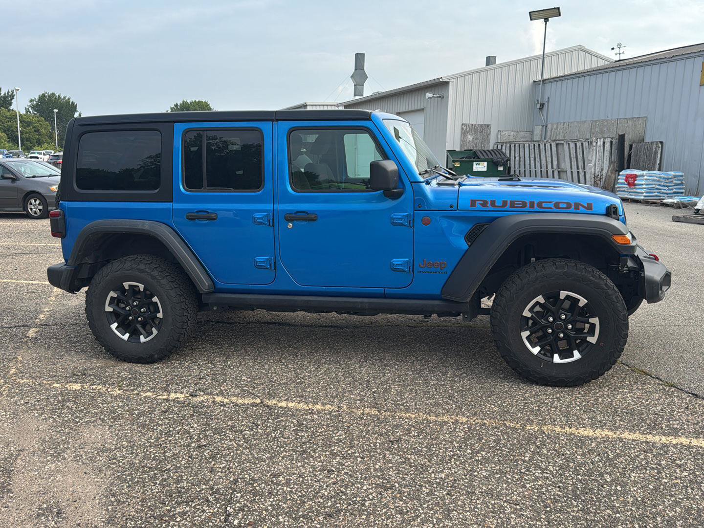 Certified 2025 Jeep Wrangler Unlimited Rubicon AWD/4WD image 2