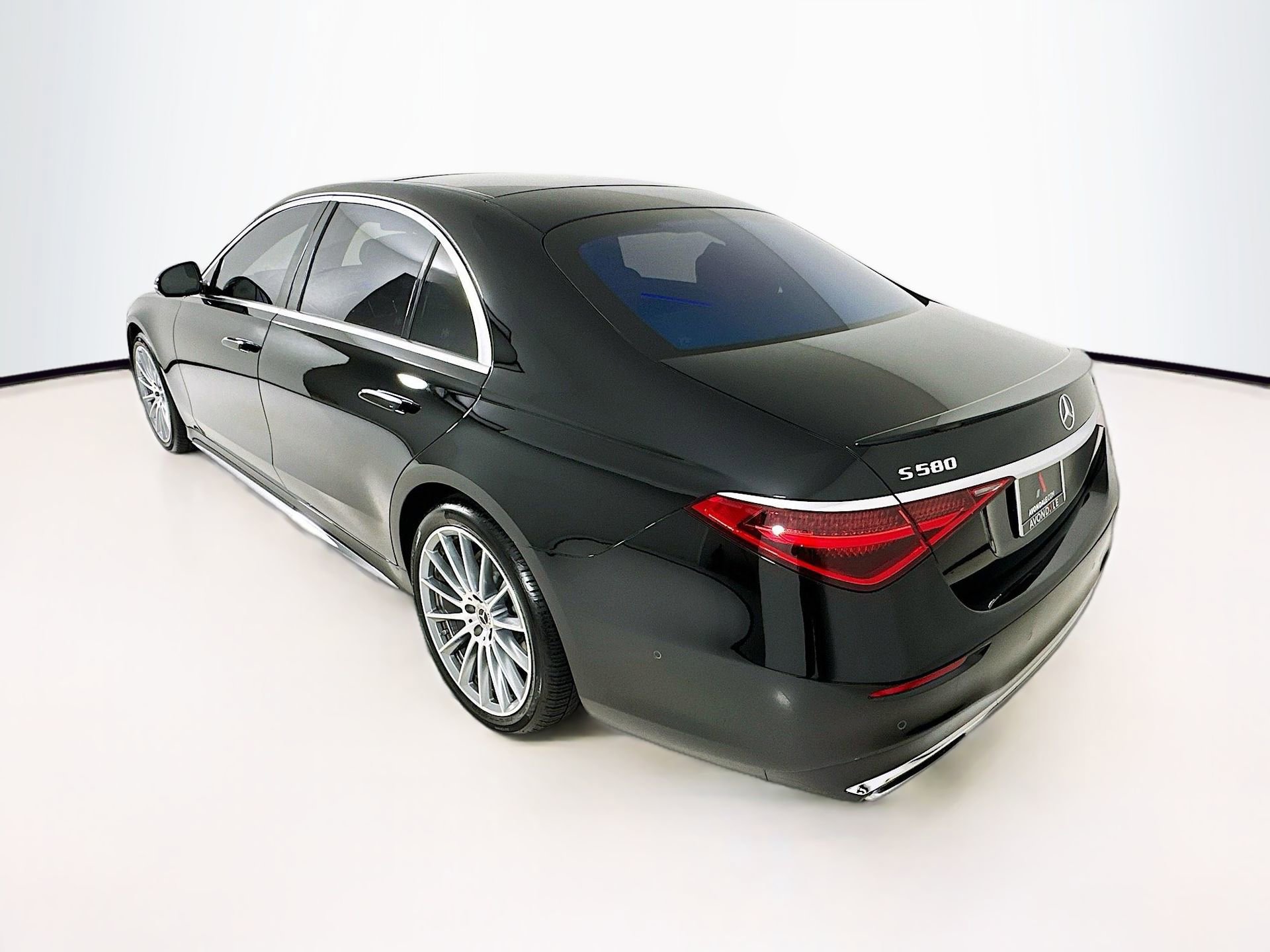 Certified 2023 Mercedes-Benz S 580 4MATIC Sedan image 6