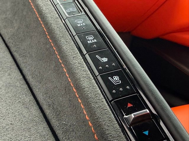 Used 2025 Chevrolet Corvette Z06 w/ Z07 Performance Package image 25