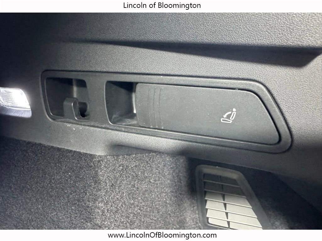 Used 2025 Audi Q6 e-tron Prestige w/ Beige Warm Weather Package image 34