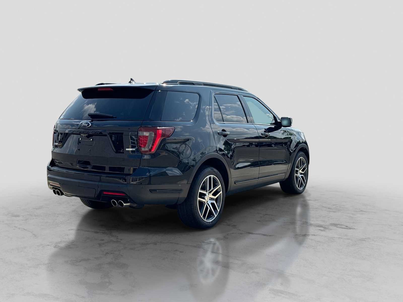 Used 2018 Ford Explorer Sport AWD/4WD image 6