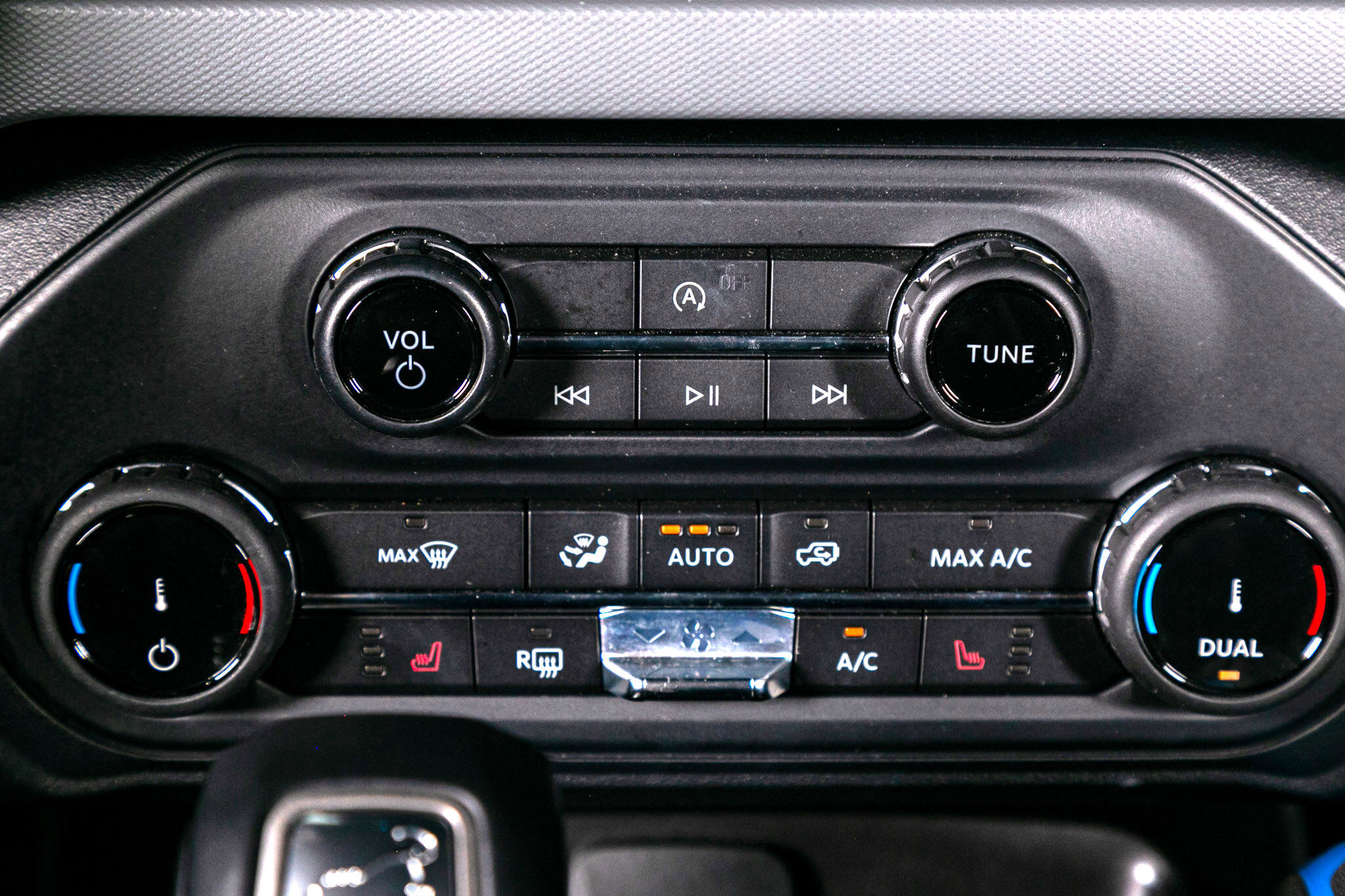 Used 2022 Ford Bronco Black Diamond image 34