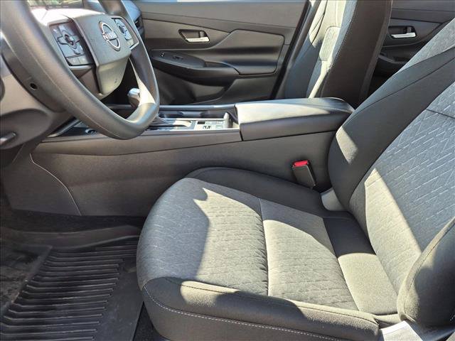Used 2026 Nissan Sentra SV w/ Floor Mat Package FWD image 14