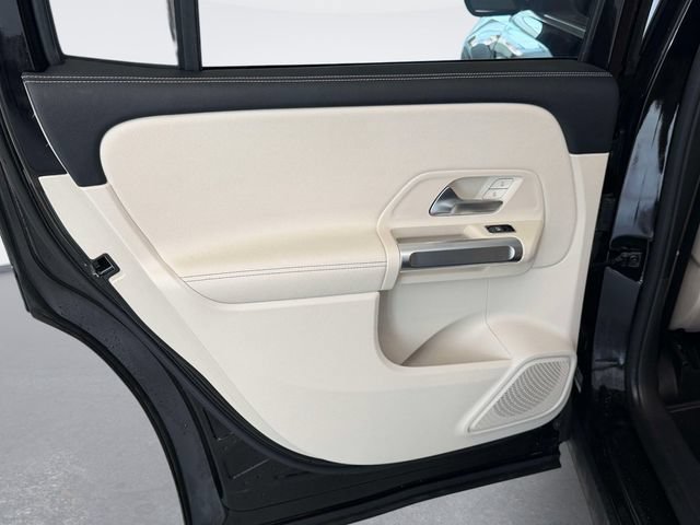 Certified 2023 Mercedes-Benz GLB 250 4MATIC image 11