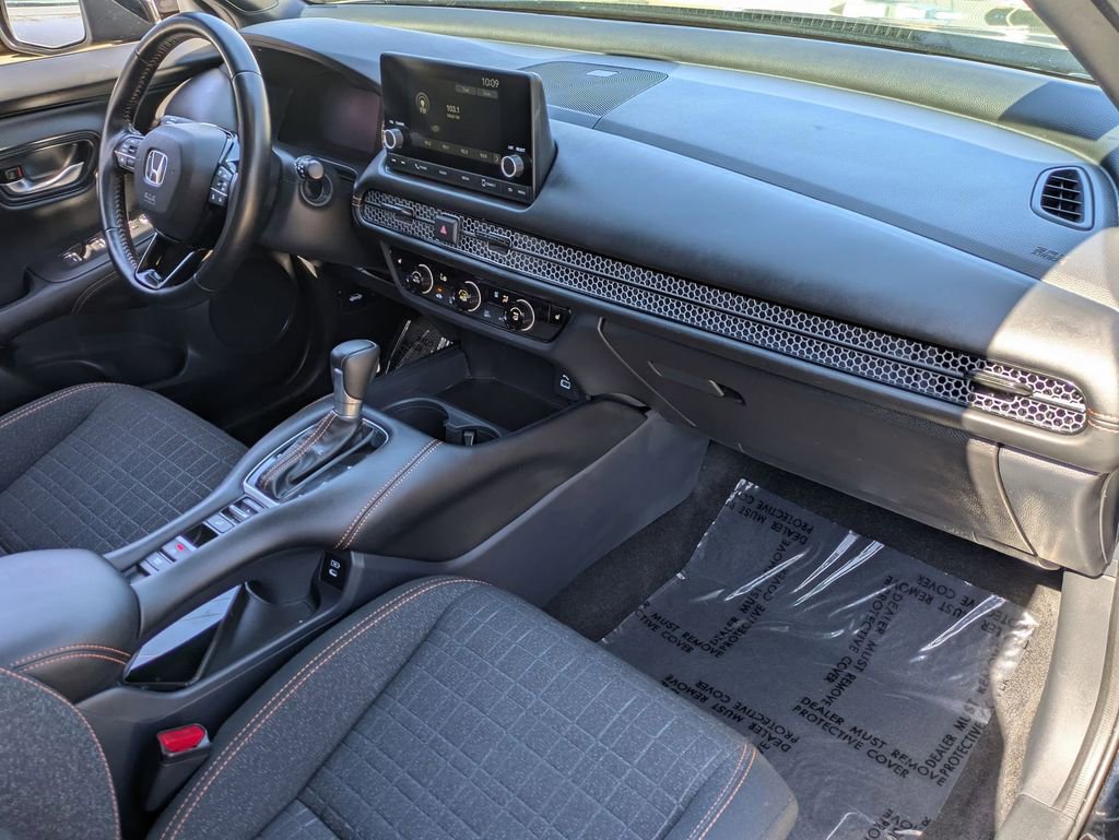 Used 2025 Honda HR-V Sport image 29