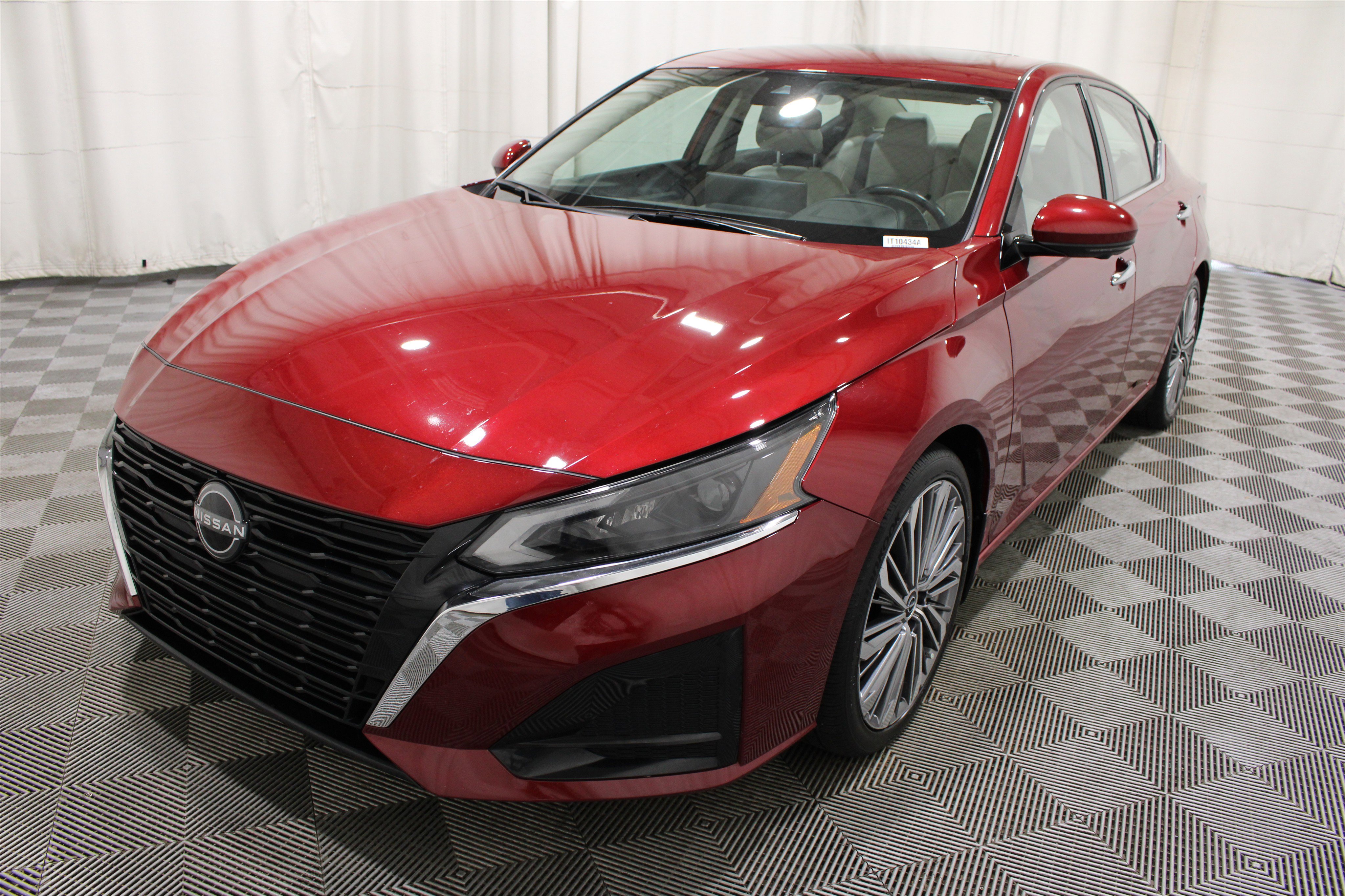 Used 2023 Nissan Altima 2.5 SL FWD image 34