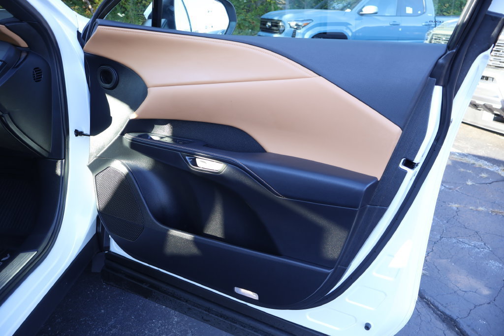 Used 2025 Lexus RX 350 Premium w/ Accessory Package AWD/4WD image 23